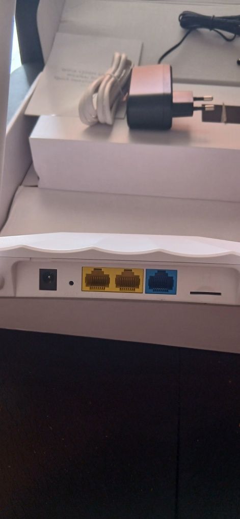 4G/LTE/3G Mobil internet Router c/RJ45