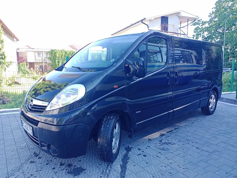 Opel Vivaro Long