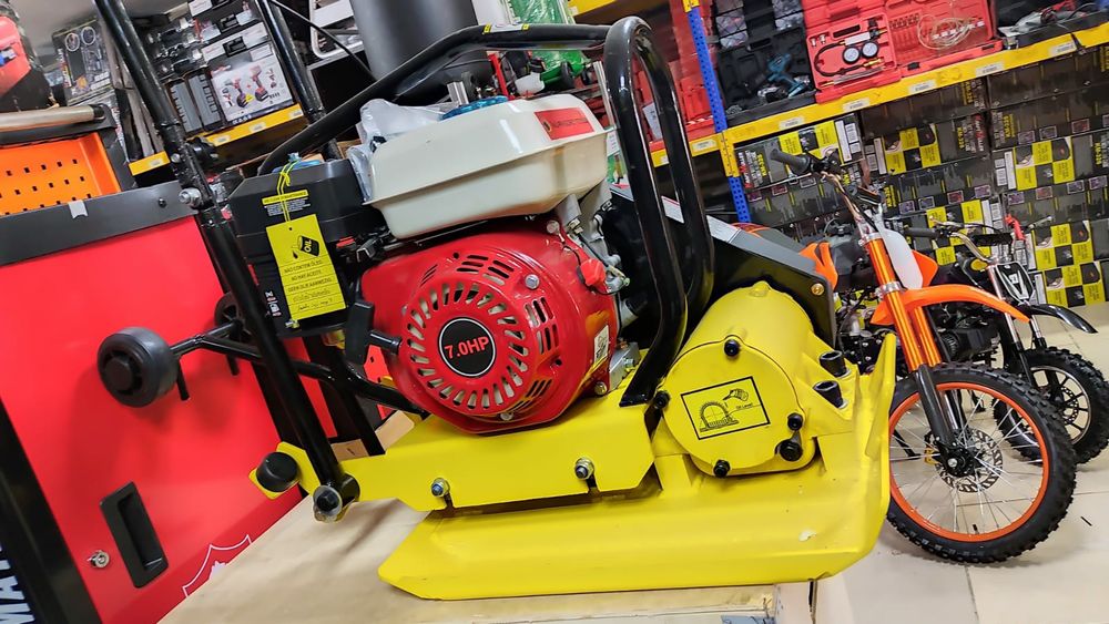 Placa vibratória a gasolina 192cc Nova