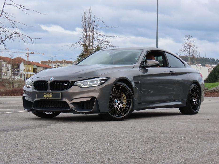 BMW M4 CS