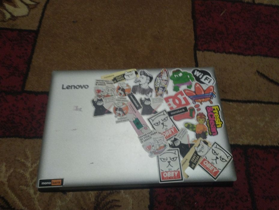 Ноутбук lenovo продається на запчасти
