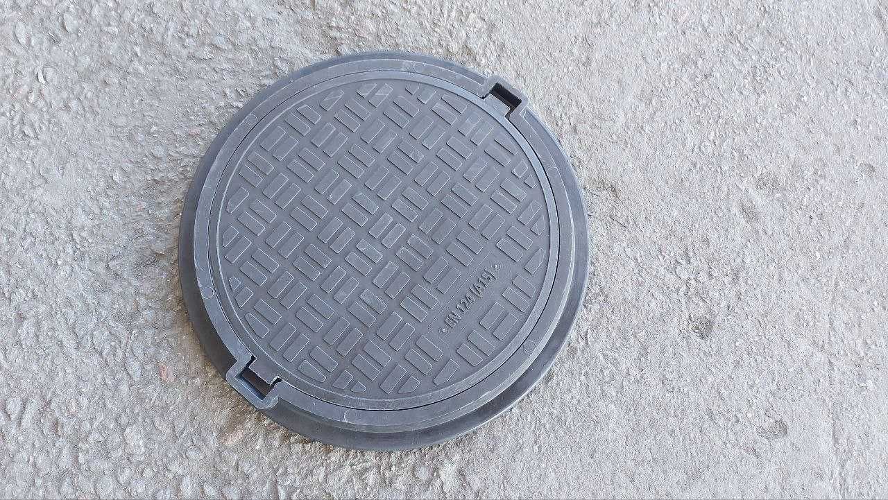 Люк легкий ЄВРО 1,5 т чорний