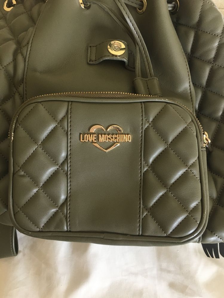 Mochila Love Moschino