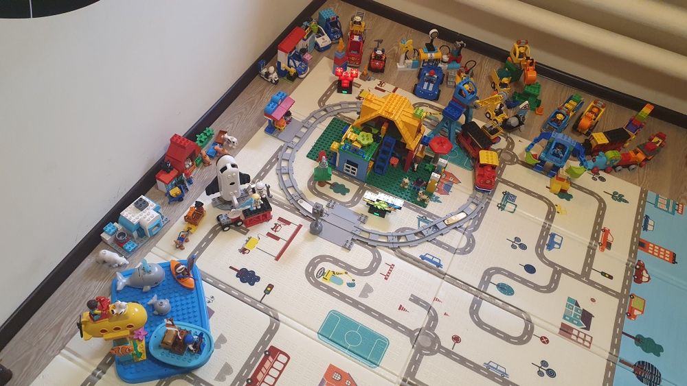 Місто Lego Duplo, набори 1 лот