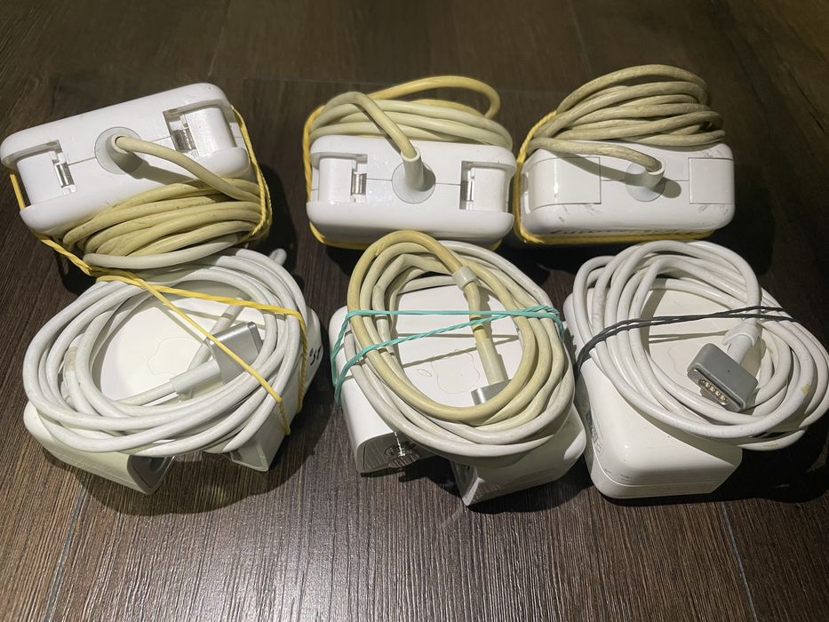 Продам зарядний пристрій Magsafe 2.45 w