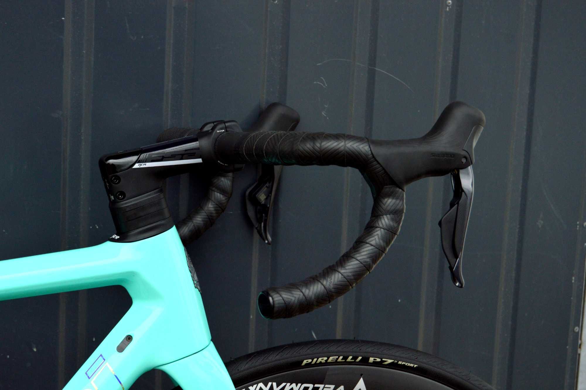 BIANCHI SPECIALISSIMA CV DISC Ultegra Di2 7,3kg 47 59 szosa szosowy