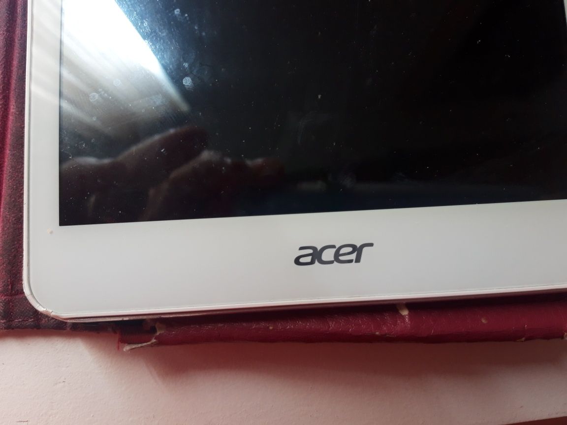 Capa rotativa tabelt acer iconia A1-830