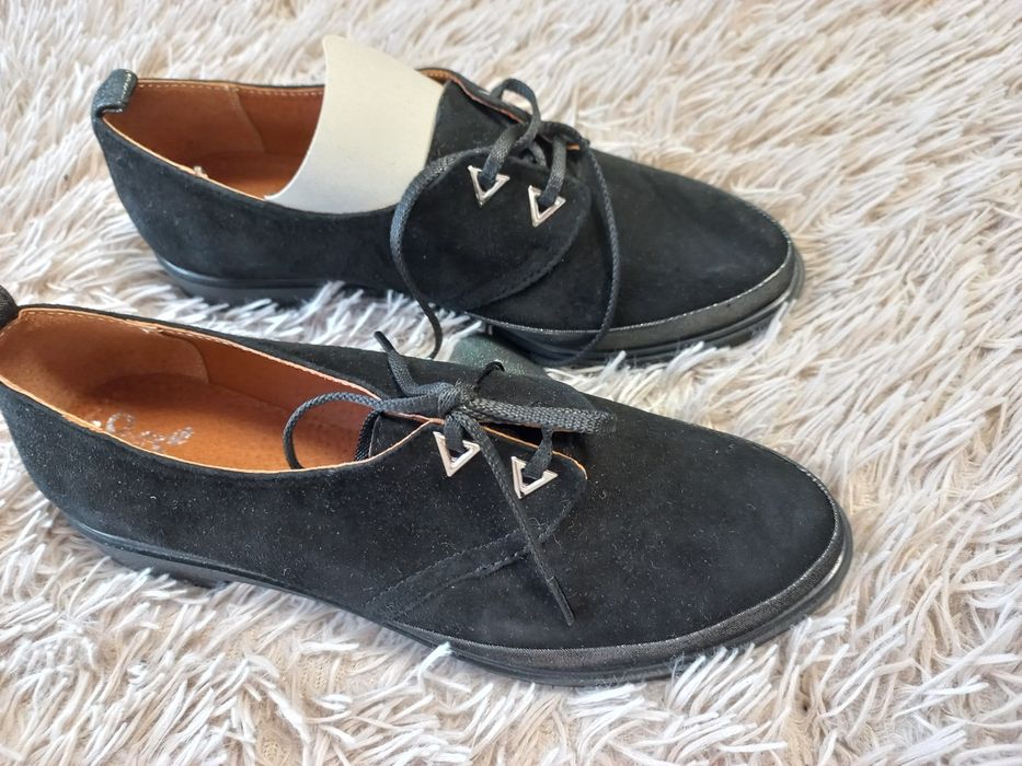 Туфли ,кросовки натуральная кожа