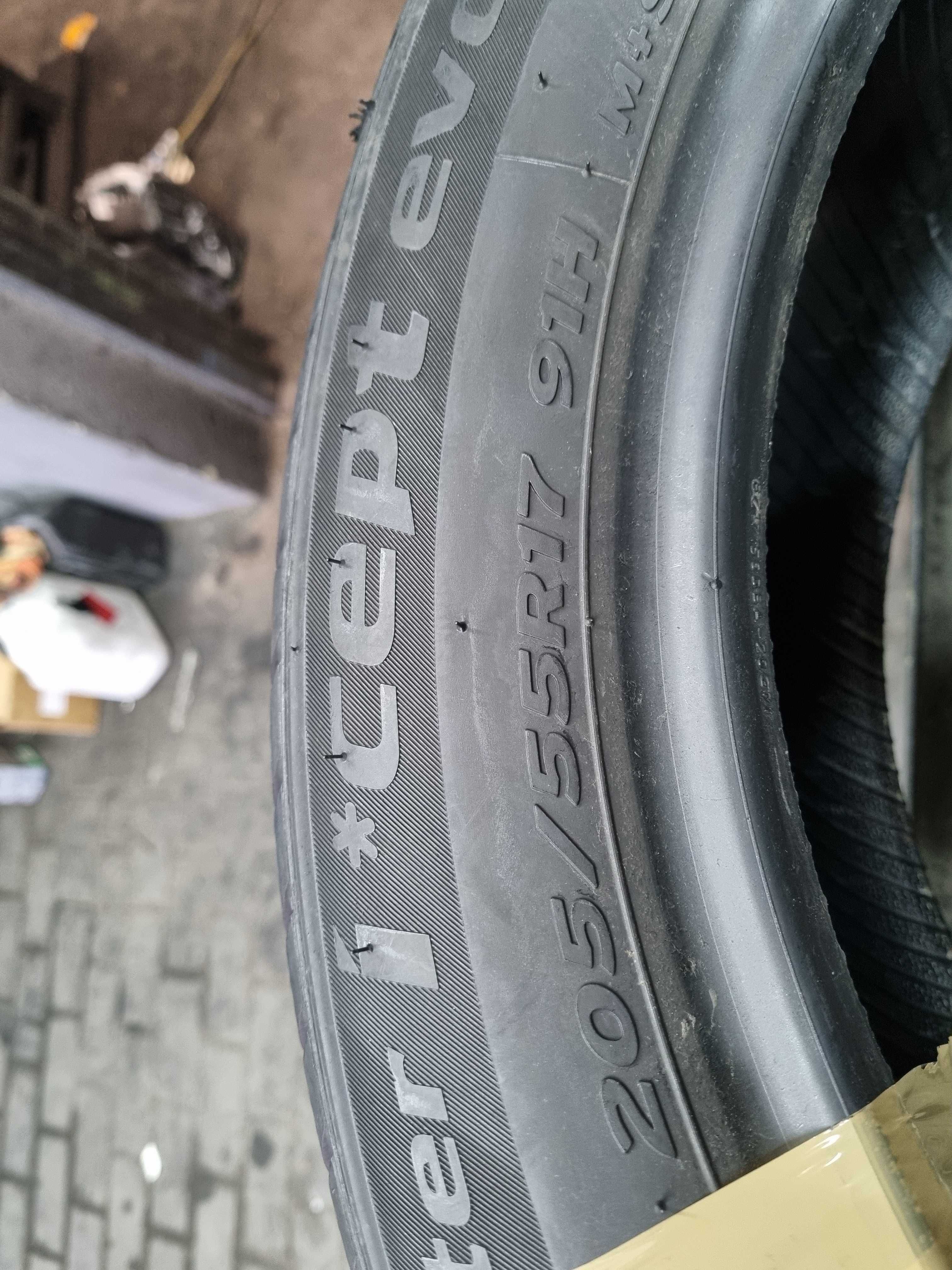205/55/17 91H Hankook Winter Icept Evo2 MO D.2722