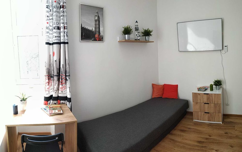 Ładny   pokój   w mieszkaniu  3 pokojowym w centrum Rzeszowa