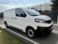Opel Vivaro  bardzo ładny,czujniki parkowania,kamera, elektryka, półskóry itd!