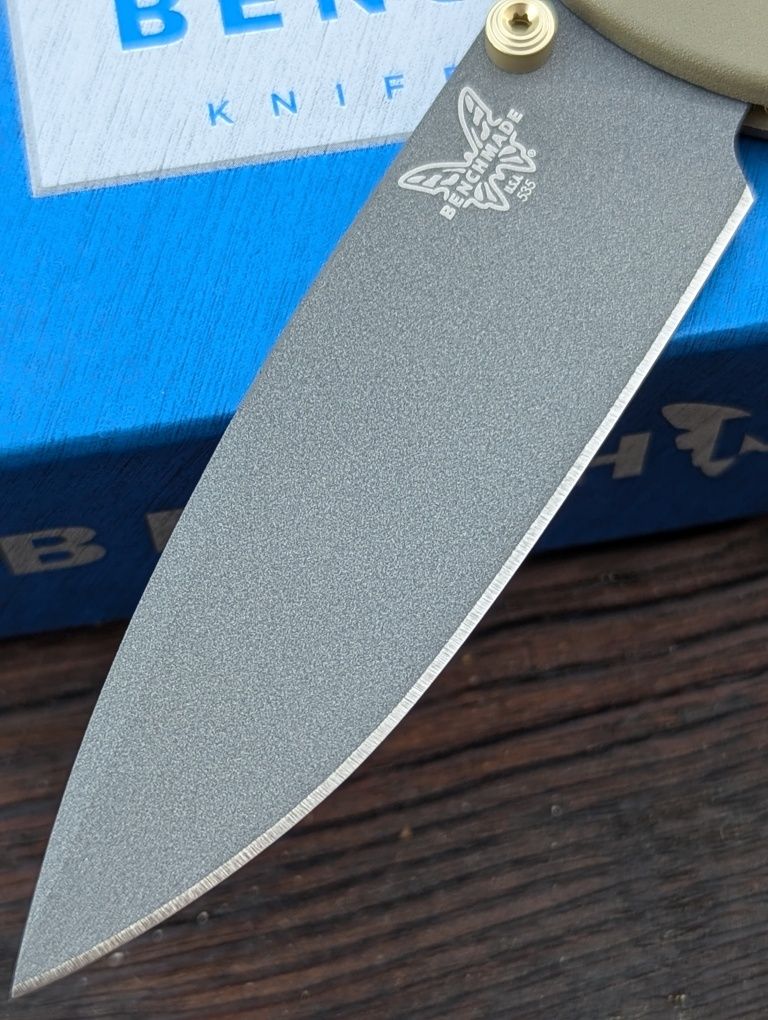 Edc ніж benchmade bugout s30v