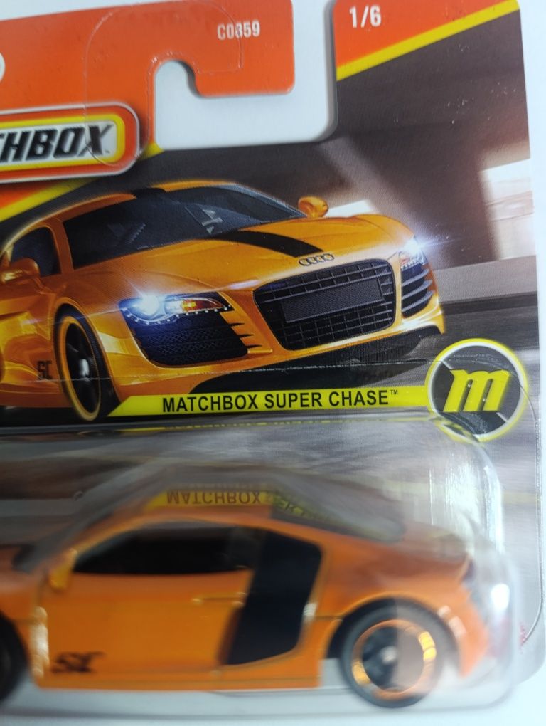Audi R8 (Matchbox Super Chase)