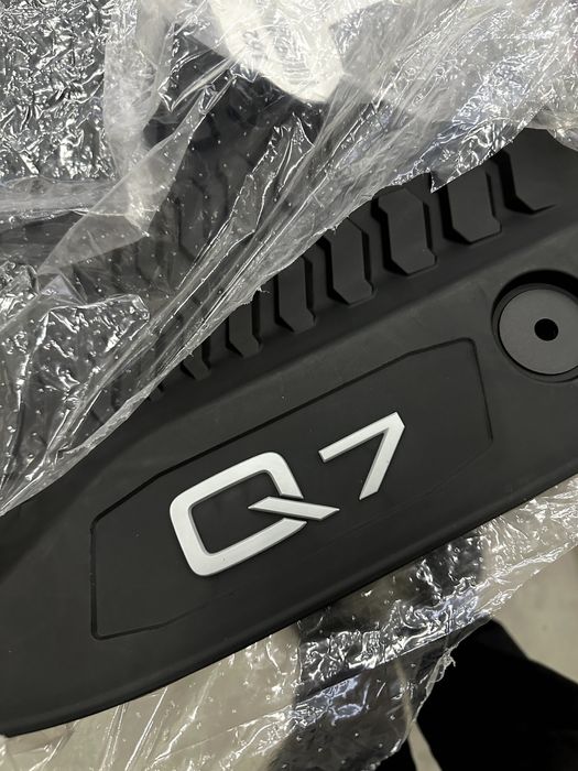 Оригінальні килимки в салон Audi Q7 Q8 Q5 A4 A6 A7 A3