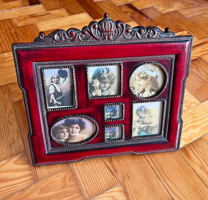 Moldura de fotografias antiga vermelha