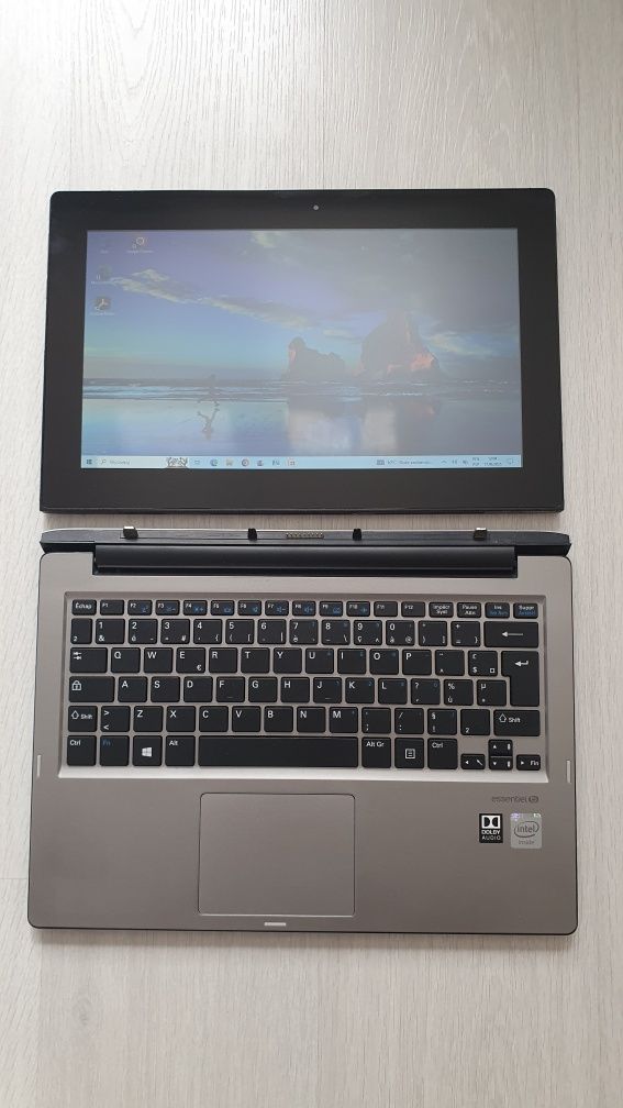 Laptop/Tablet 2w1 Essentiel B PC TAB 1205-1 - Windows 10