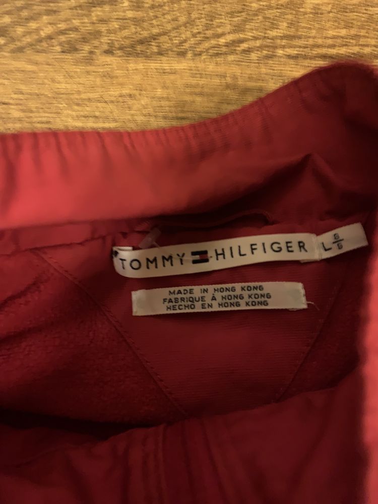 Продам куртку Tommy Hilfiger