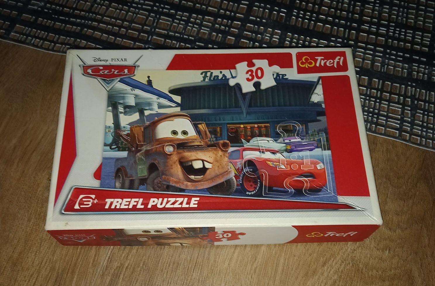 Puzzle Trefl Cars Zygzak McQueen Złomek