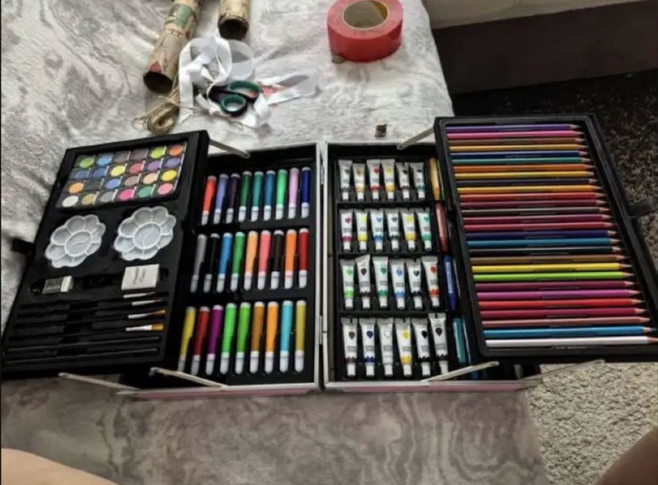 Детский набор для рисования в чемодане 145 предметов Единорог розовый