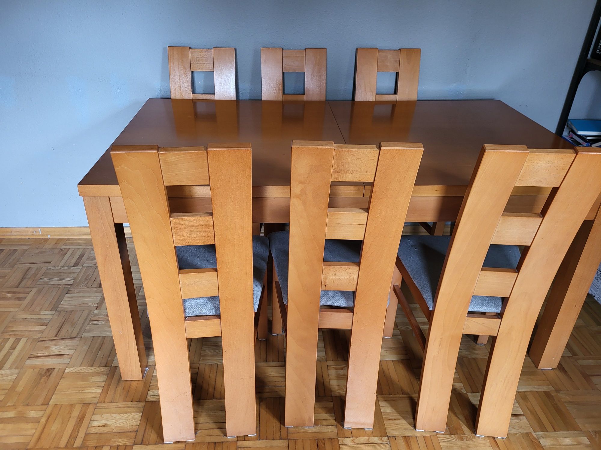 Stół i krzesła zestaw