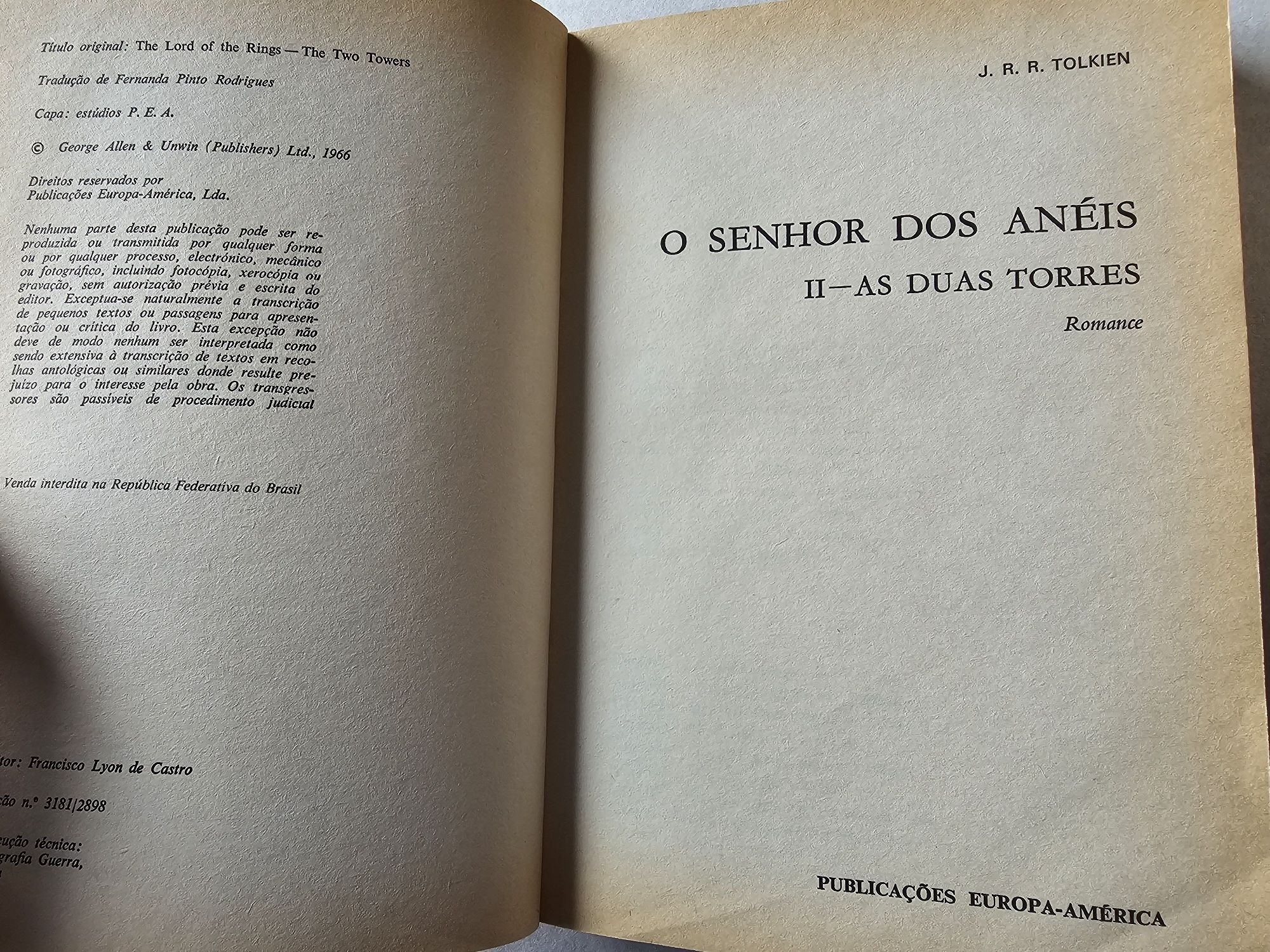 J.R.R Tolkien Duas Torres