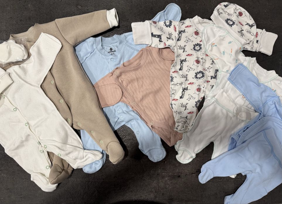 Комплект одягу для передчасно народженого немовля з 32 тиждня 44-50см.