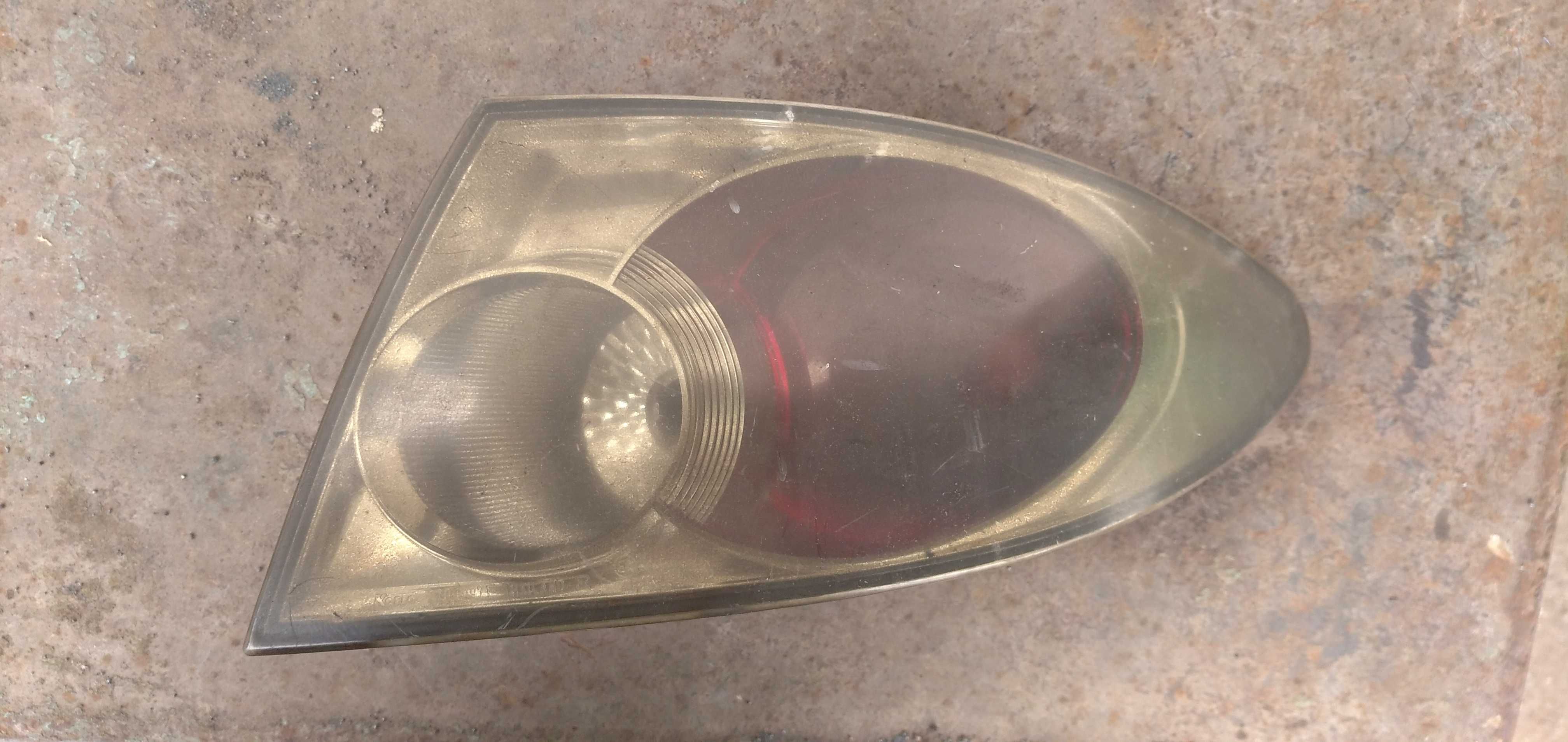 Mazda 6 задние фонари (внутренние 3)