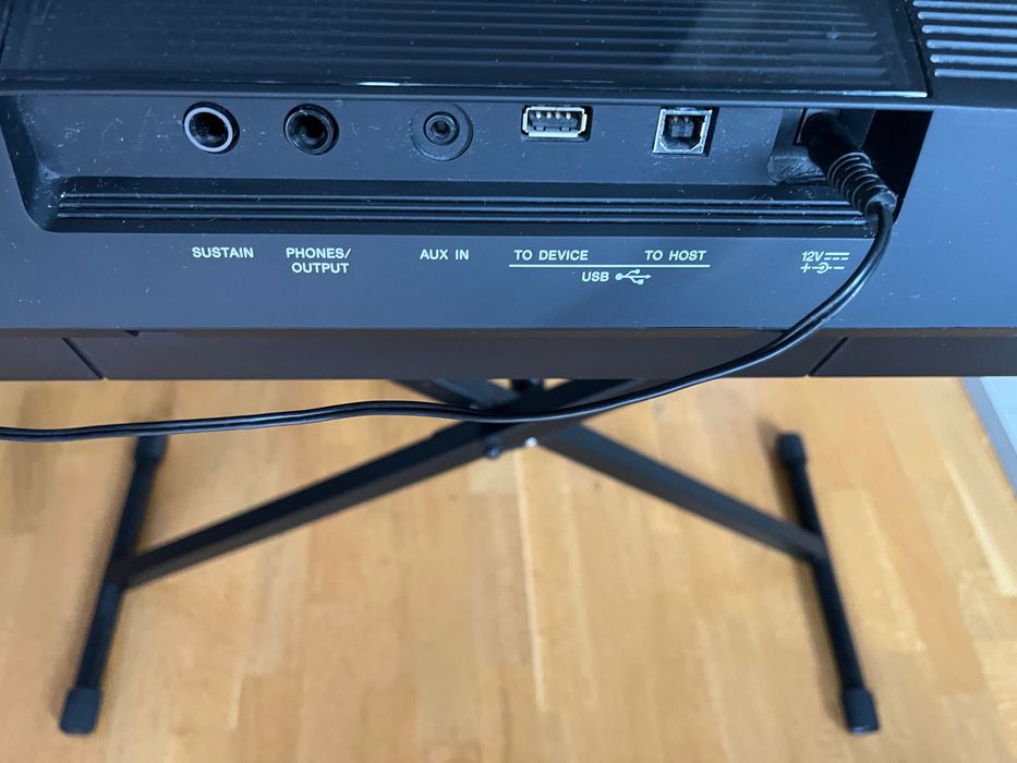 Keyboard Yamaha PSR-E453 + statyw