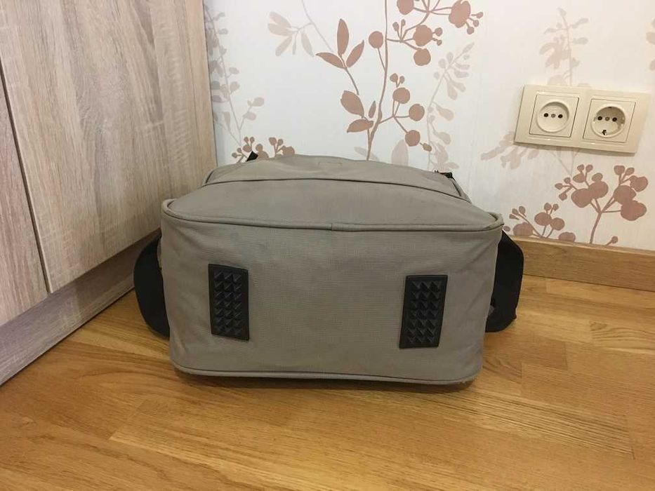 23.	Продам сумку CARLTON