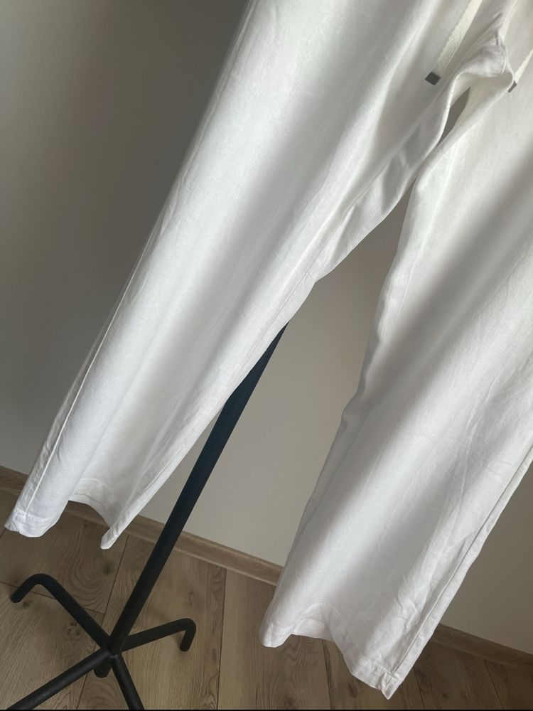 Białe spodnie lniano wiskozowe George r.40