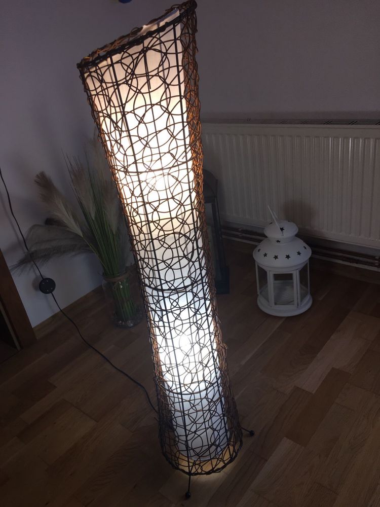 Lampa stojaca ażurowa