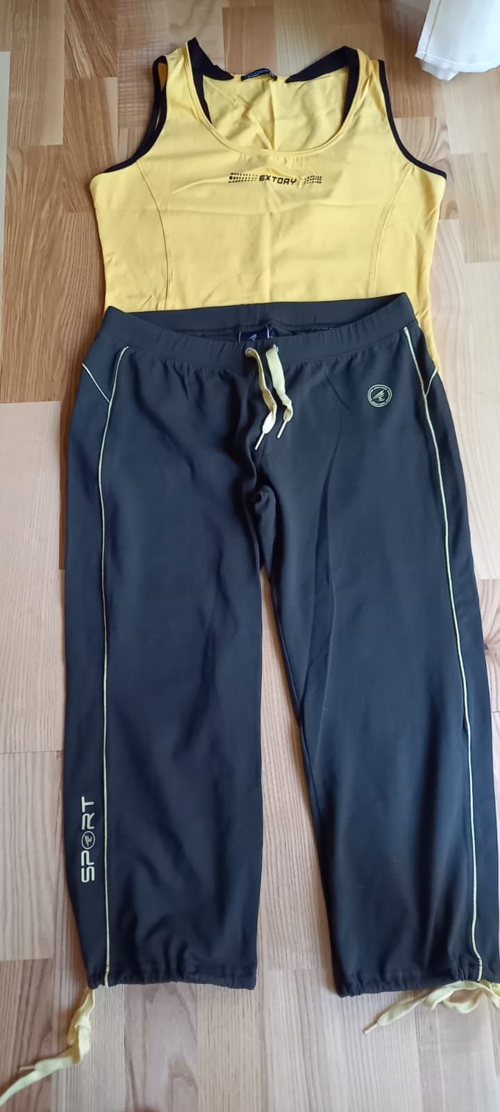 Strój sportowy, spodnie plus bluzka L