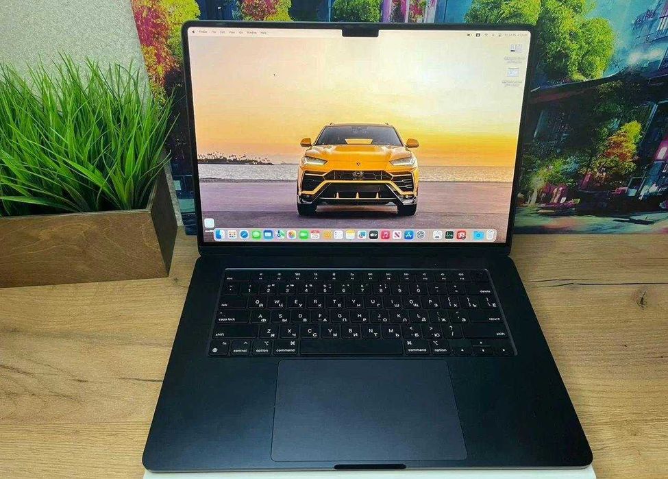 Macbook air 15 m2 midnight 256/8