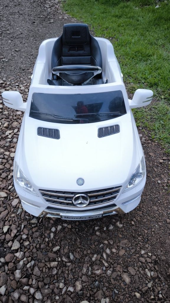 Mercedes autko elektryczne