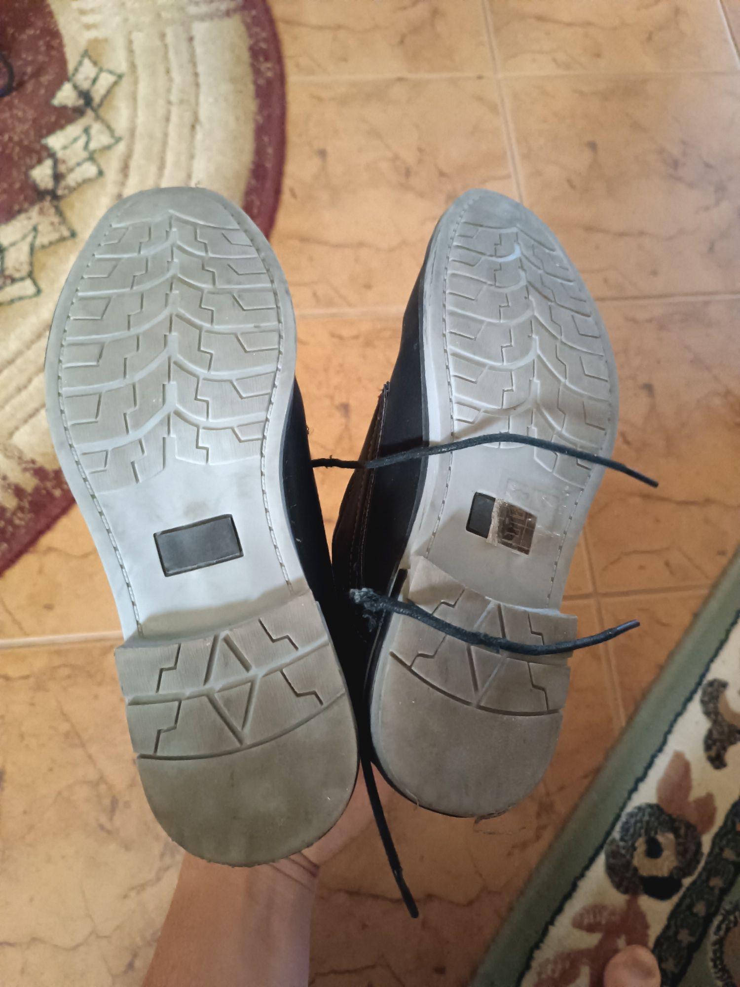 Buty wizytowe r.37