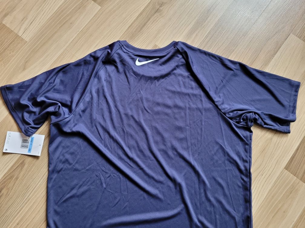 T-shirt nike nowy  M