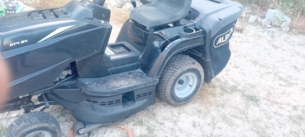 Tractor corta relva 15cv ano 2020