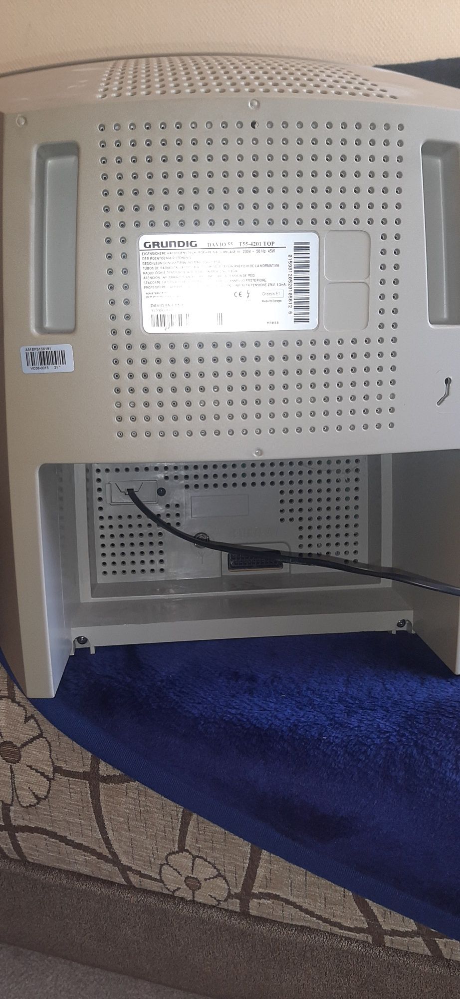 Telewizor kineskopowy grunding davio t55-4201 top