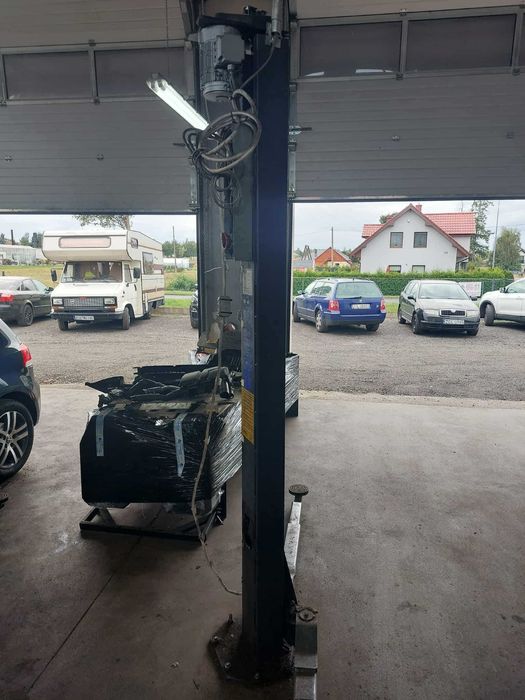 Podnośnik dwukolumnowy elektromechaniczny BOSCH VLE 2130E 2130 E