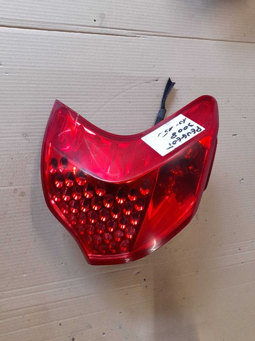 Lampa lewy tył Peugeot 3008 EU