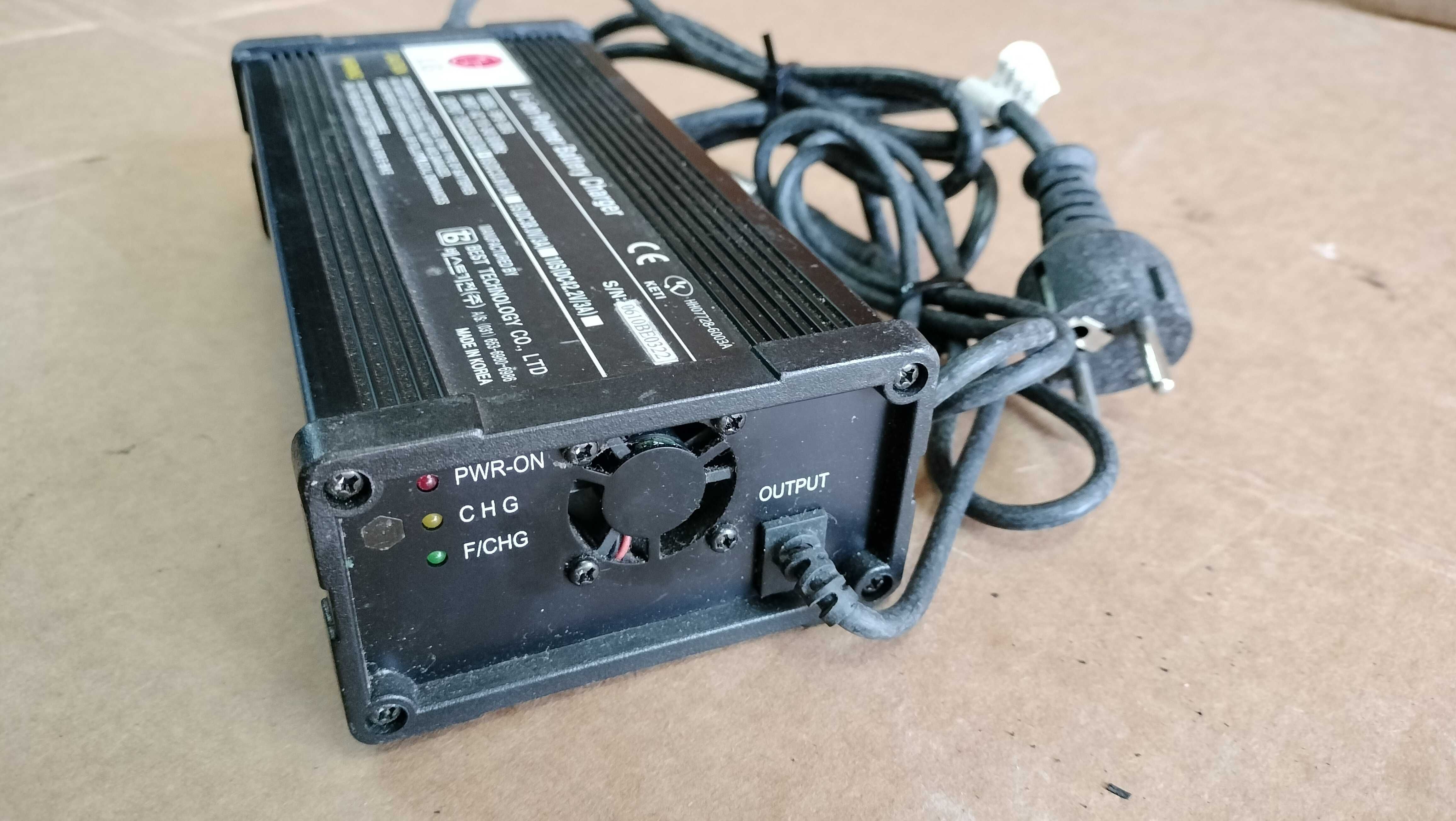 Ładowarka rowerowy 33,8V 3A / 4 piny