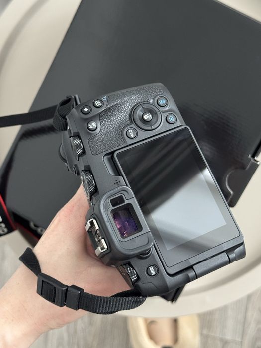 Фотокамера Сanon Eos RP