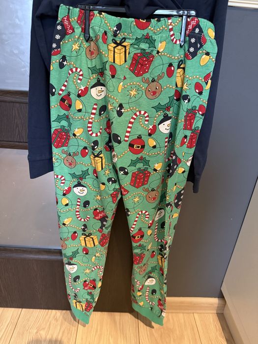 Pizama swiateczna rozmiar 122/128