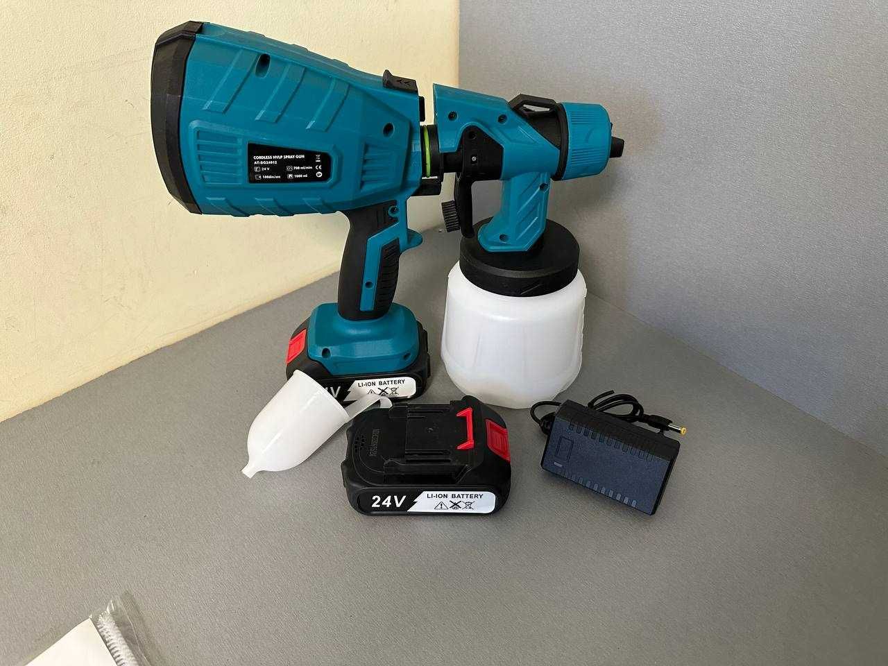 Аккумуляторный краскопульт Makita 24v 2 аккумулятора. Фарбопульт