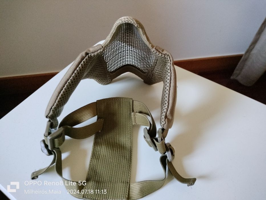 2 Máscaras de proteção para paintball,com lenços de equipa