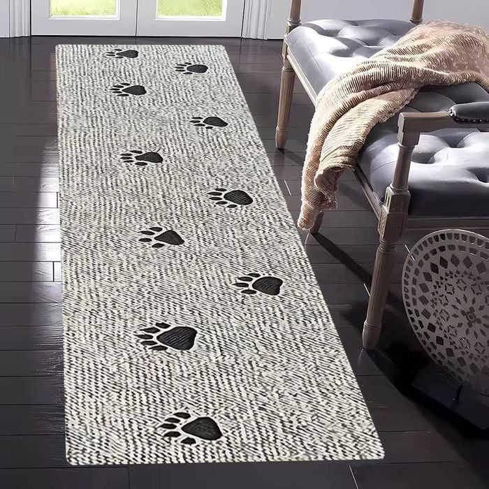 Całkowicie nowy dywan z motywem