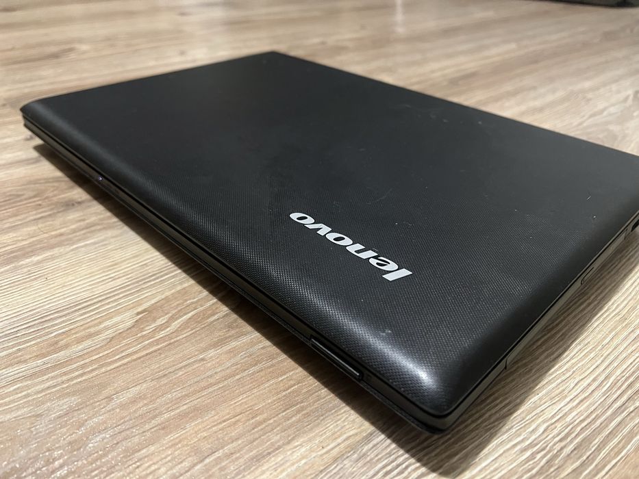 Ноутбук Lenovo ( ssd 250gb/8gb )