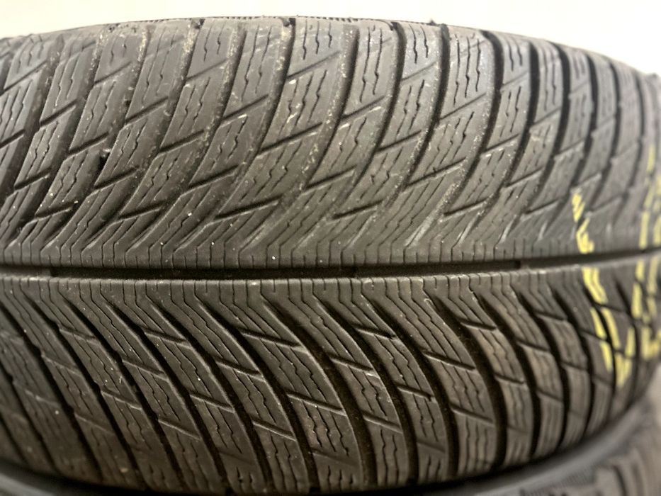 Michelin Pilot Alpin 5 225/45R18