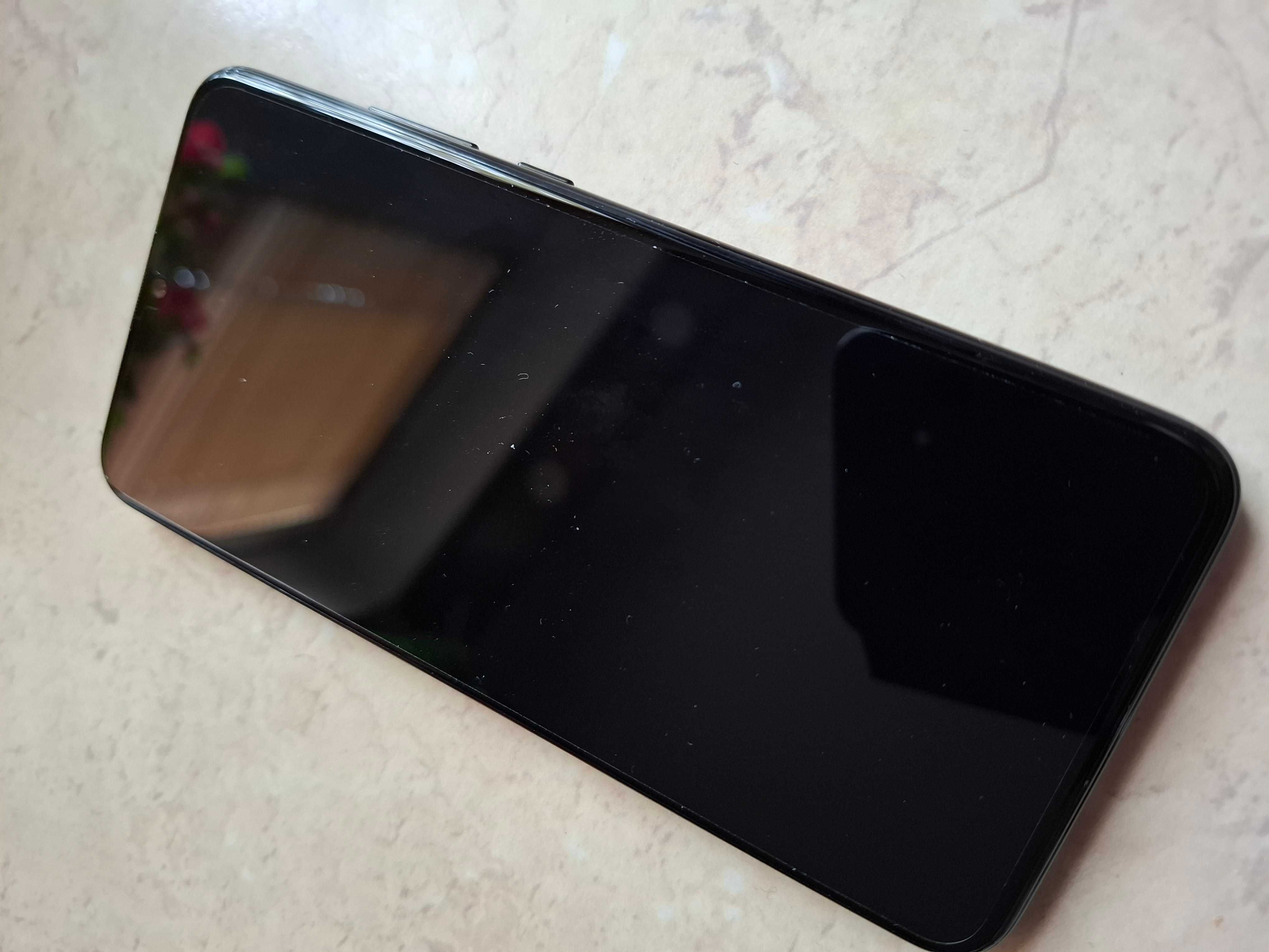 Smartfon Huawei P Smart 2019 4 GB / 64 GB czarny