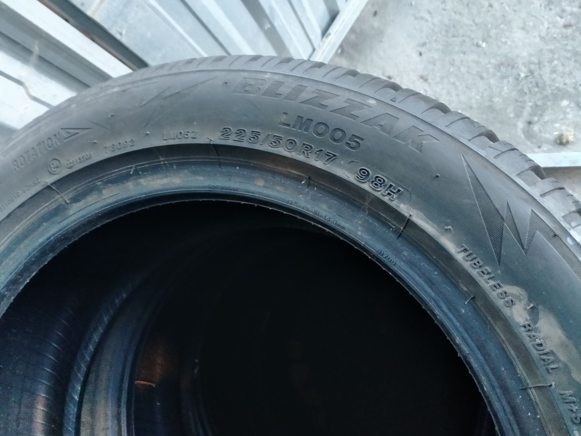 225/50/17 Bridgestone Blizzak LM005 Бридстоун 4шт Зима